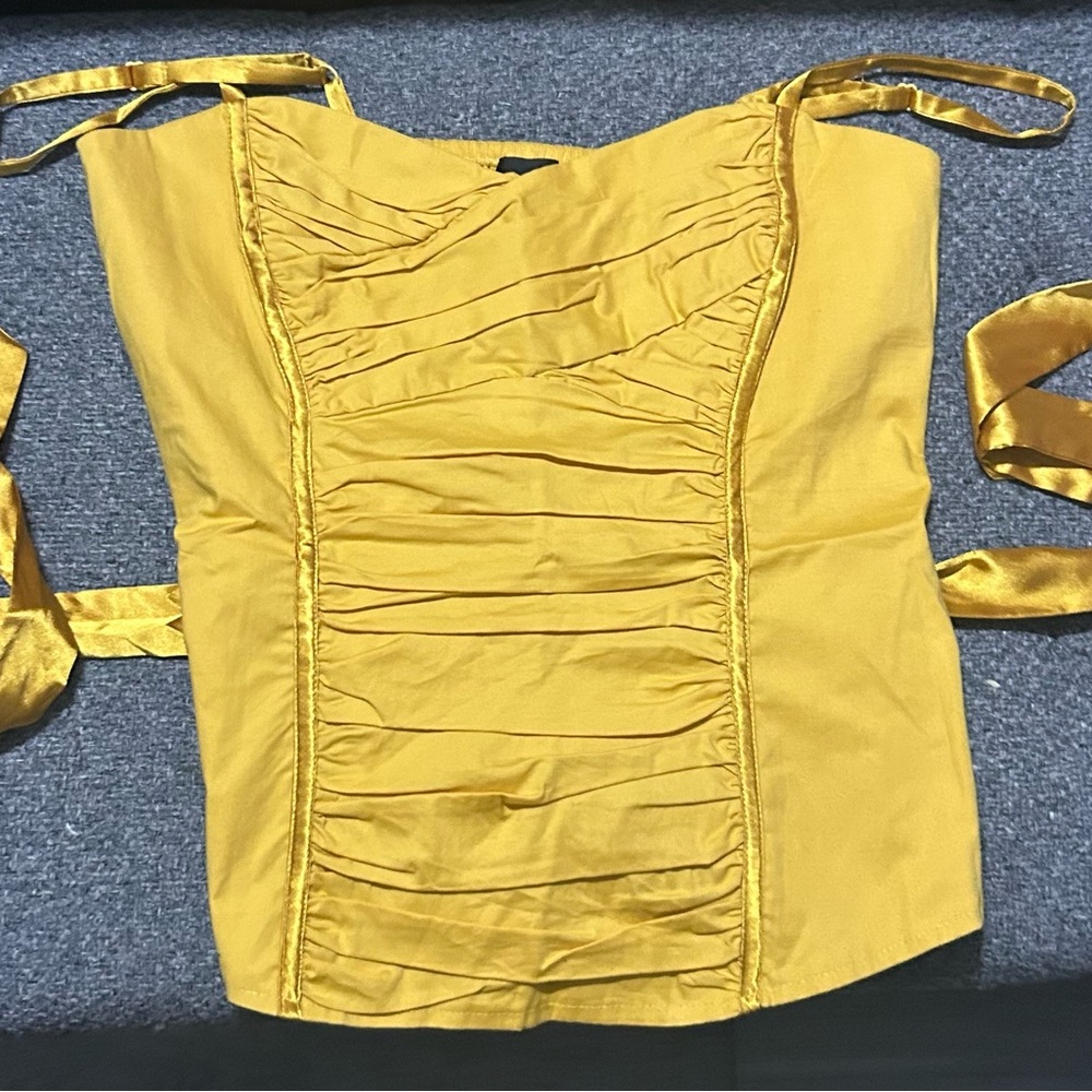 BeBe Yellow Ruched Women's Top
